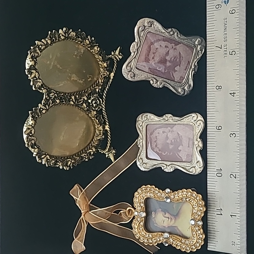 Vintage mini frames